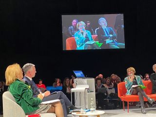 Marie-Andrée Blanc au salon des maires
